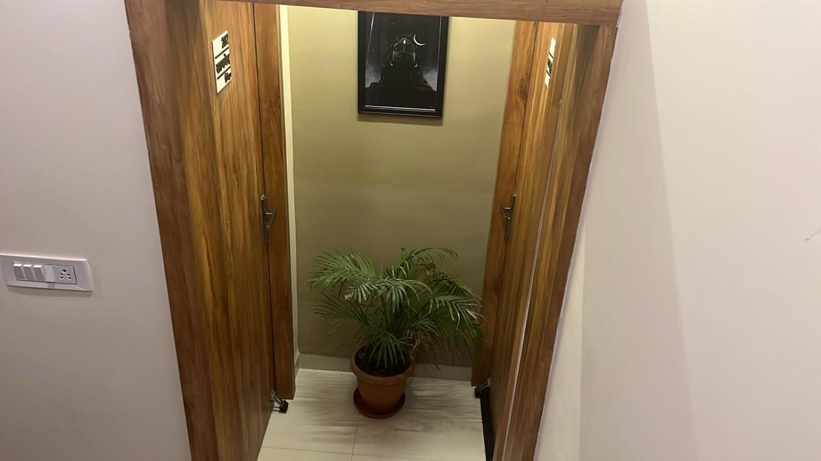 Hotel Shivashray Luxury Stays & Inn Ujjain Exterior foto