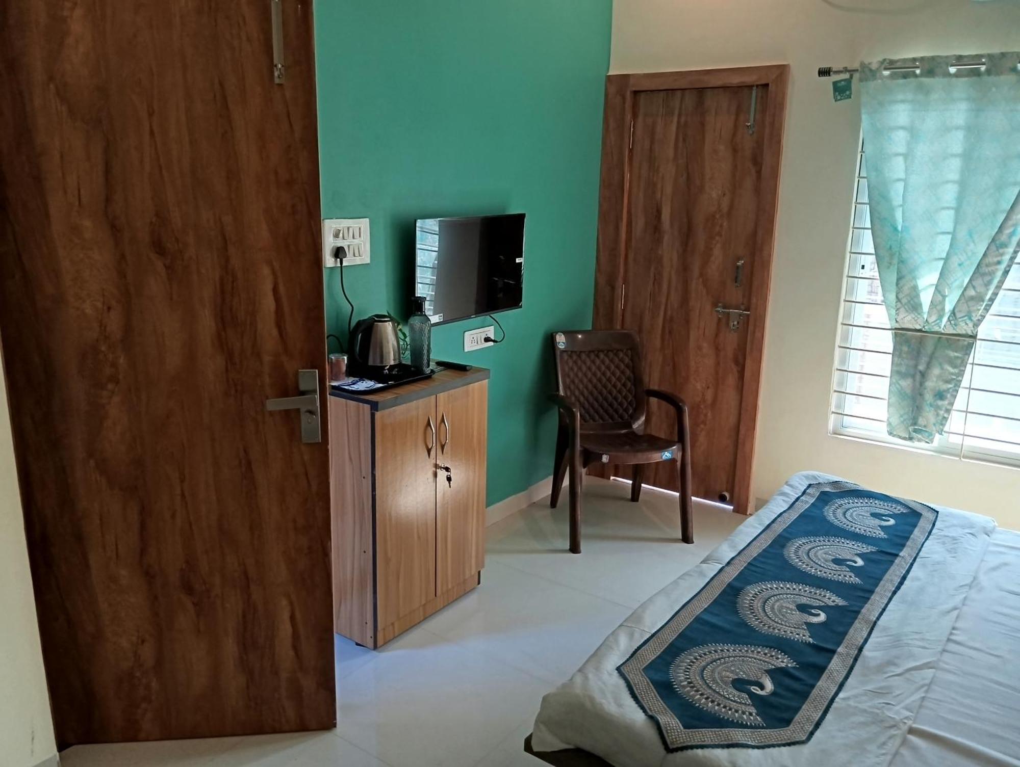Hotel Shivashray Luxury Stays & Inn Ujjain Cameră foto