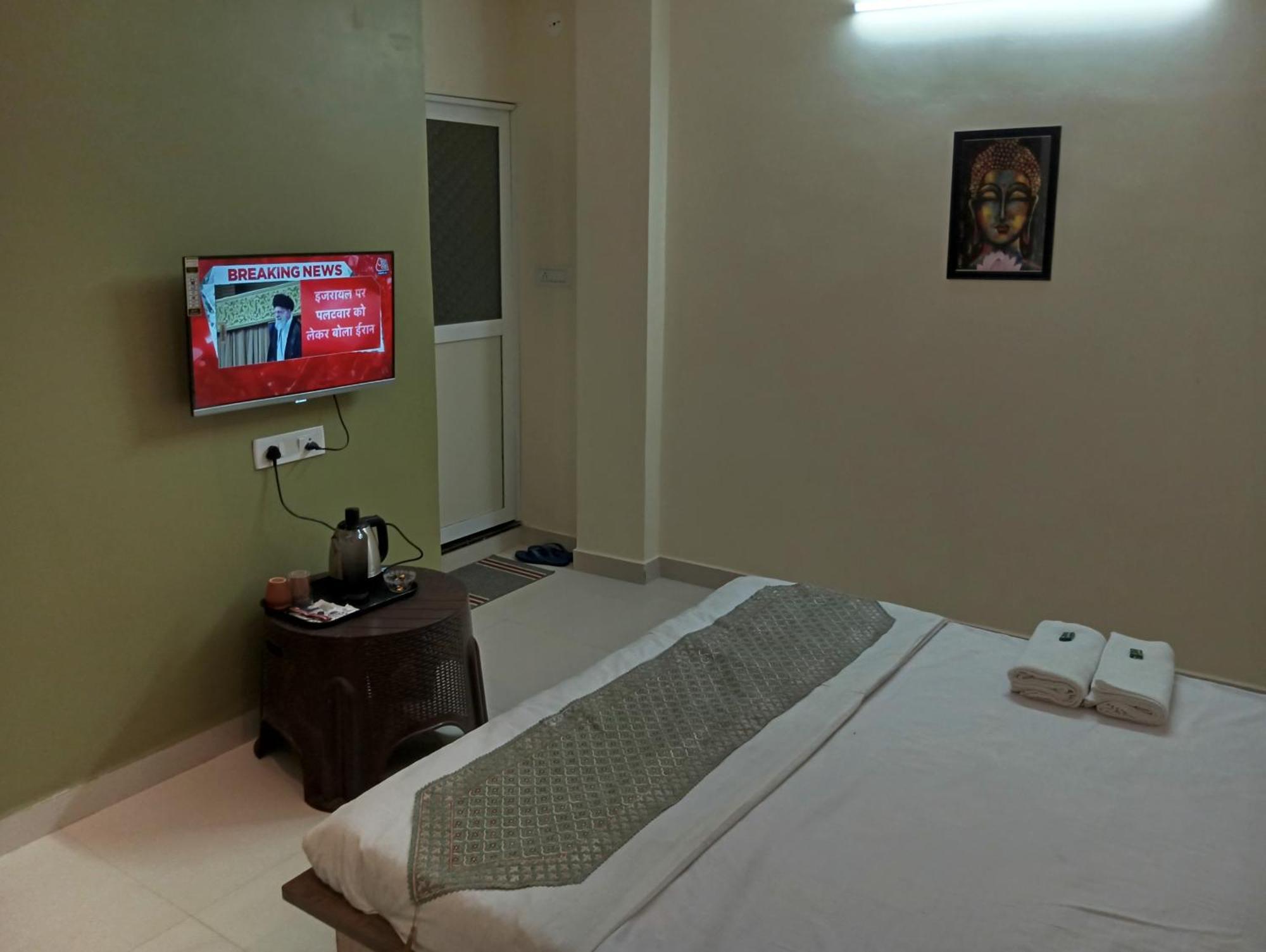 Hotel Shivashray Luxury Stays & Inn Ujjain Cameră foto